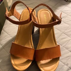 Madden Girl platforms. Very cute. Have a lot of love left. Good condition. Sz 6
